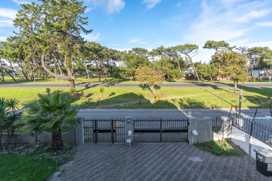 6 Bedroom Property for Sale in Pinelands Western Cape